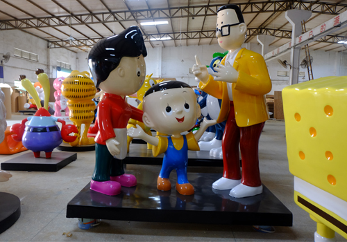 玻璃钢卡通组合雕塑 玻璃钢卡通组合雕塑