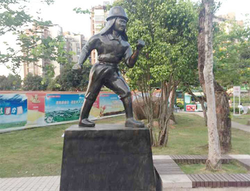 玻璃钢消防战士雕塑 玻璃钢消防战士雕塑