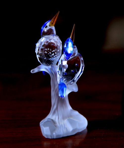 玻璃钢雕塑媲美冰雕般的美感