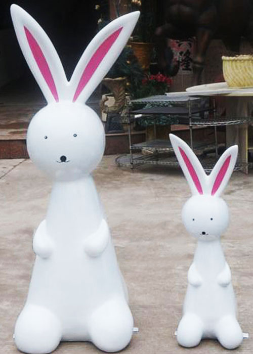 玻璃钢卡通兔子雕塑 玻璃钢卡通兔子雕塑