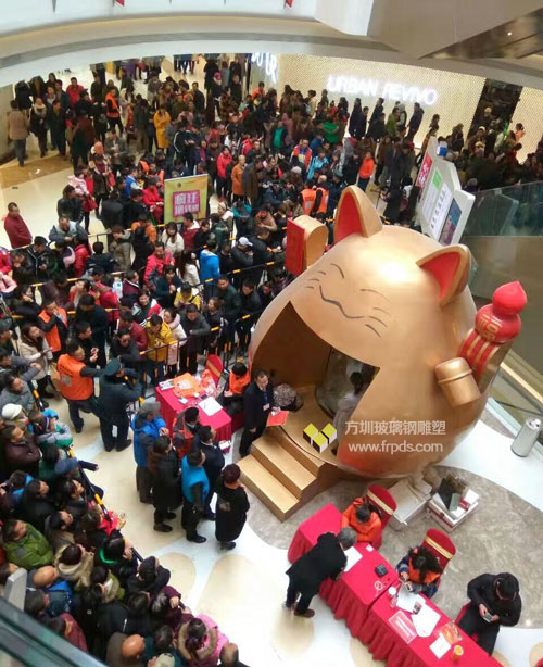 大型玻璃钢招财猫雕塑