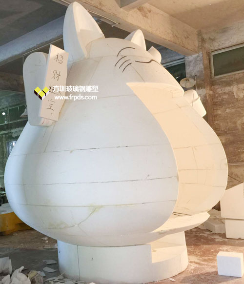 大型玻璃钢招财猫雕塑