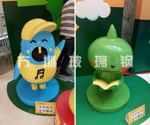 玻璃钢卡通公仔小佳星雕塑