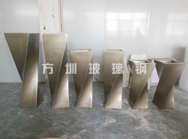 玻璃钢扭曲花盆 玻璃钢扭曲花盆