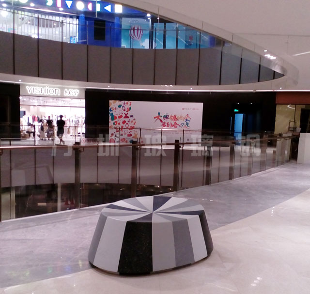 玻璃钢创意休闲椅 玻璃钢创意休闲椅