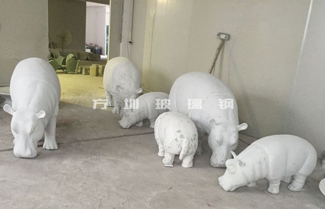 玻璃钢仿真河马雕塑