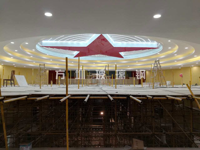 方圳为海南省武警总队打造玻璃钢五角星造型装饰礼堂