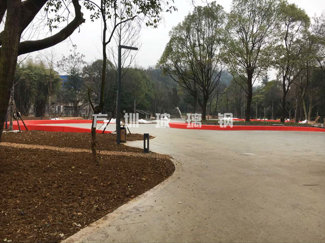 方圳打造玻璃钢休闲椅让贵阳花溪公园更美丽