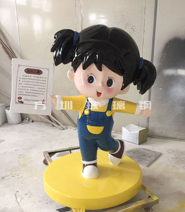 玻璃钢卡通人物雕塑美化广州大埔围村