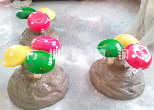 玻璃钢蘑菇雕塑