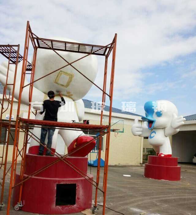 玻璃钢卡通雕塑“腾腾”