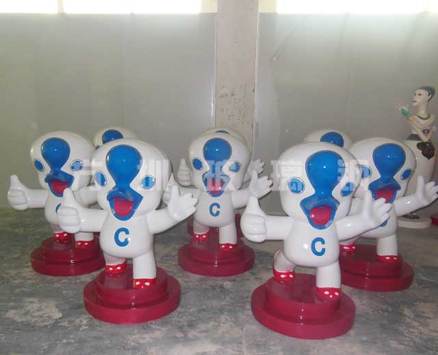 汕头澄海区定制玻璃钢卡通雕塑“腾腾”提高知名度