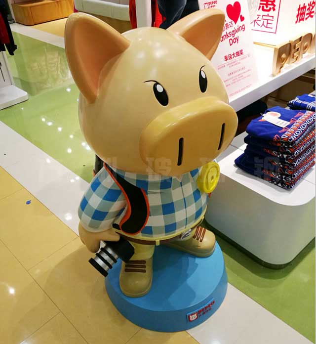 玻璃钢卡通雕塑小猪 玻璃钢卡通雕塑小猪