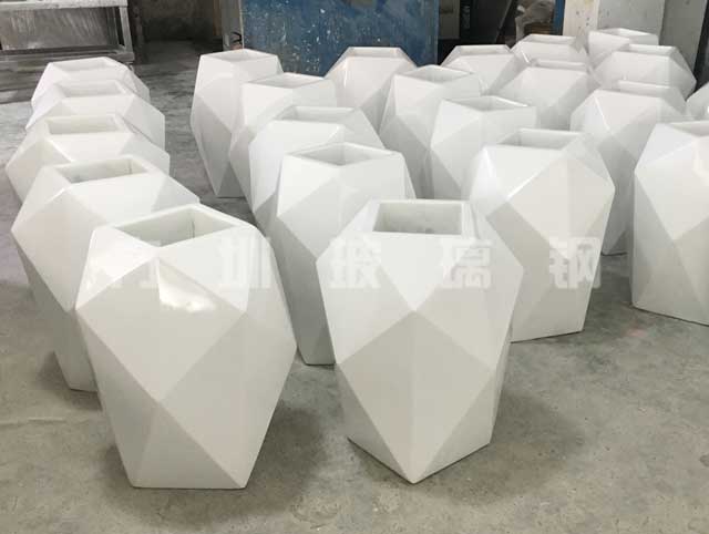 玻璃钢菱形花盆 玻璃钢菱形花盆