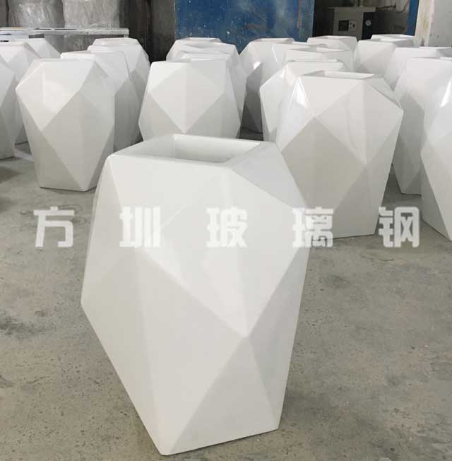 玻璃钢菱形花盆 玻璃钢菱形花盆