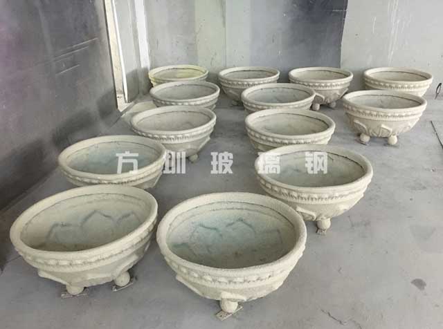 方圳玻璃钢仿砂岩花盆装饰惠阳别墅区