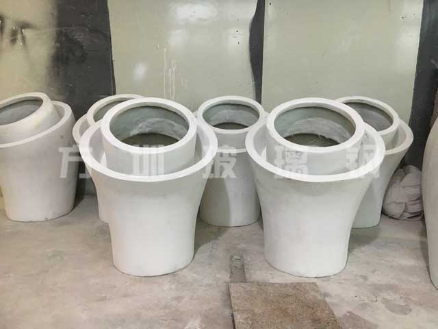 方圳为深圳蛇口客户定制玻璃钢创意花盆