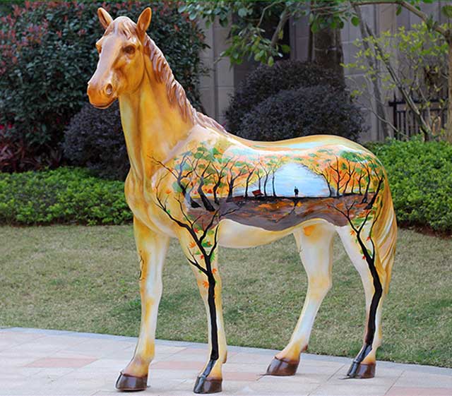 玻璃钢彩绘马雕塑