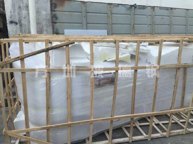 方圳为渔人码头打造精美的玻璃钢前台