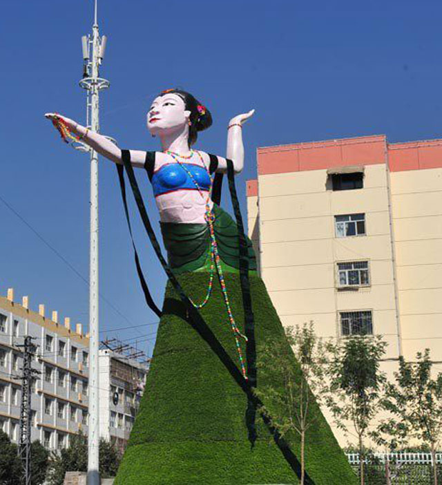 18米飞天雕塑事件始末