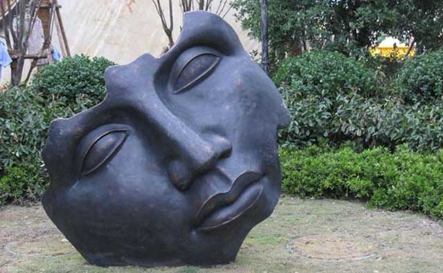 人物雕塑的表情塑造