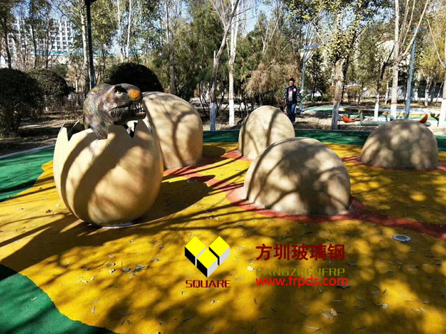 玻璃钢雕塑的寿命及制作工艺要点有哪些