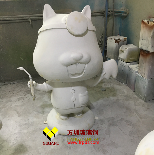 玻璃钢小松鼠动物雕塑