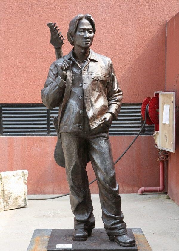 玻璃钢雕塑为什么受艺术家的欢迎？