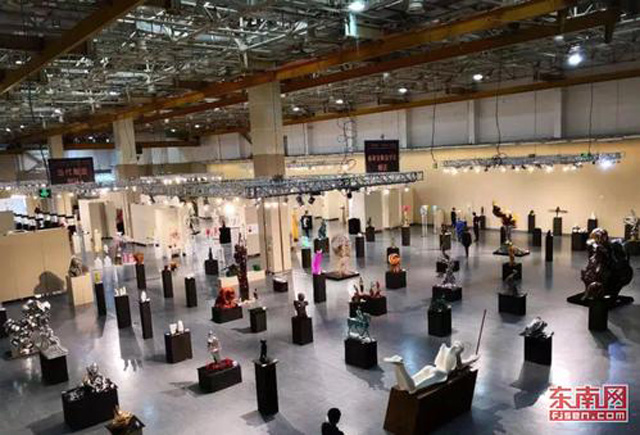 当代雕塑艺术产业展览会在厦门收官 《少年梦》获金奖