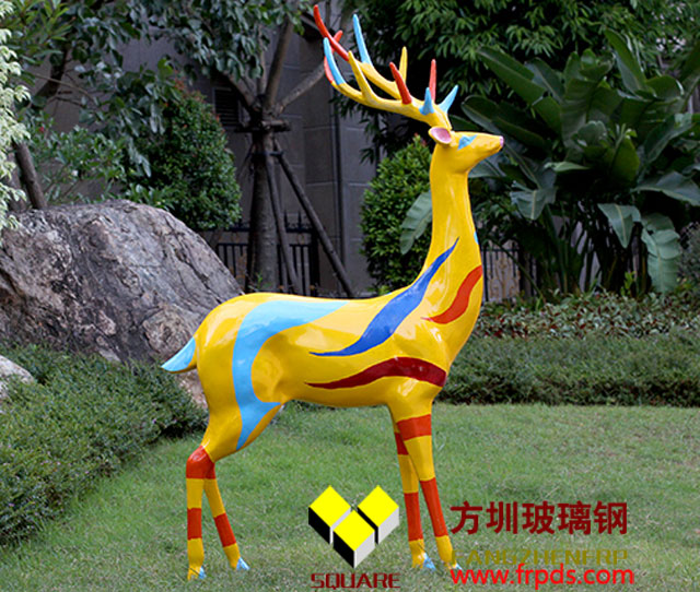 玻璃钢彩绘鹿雕塑