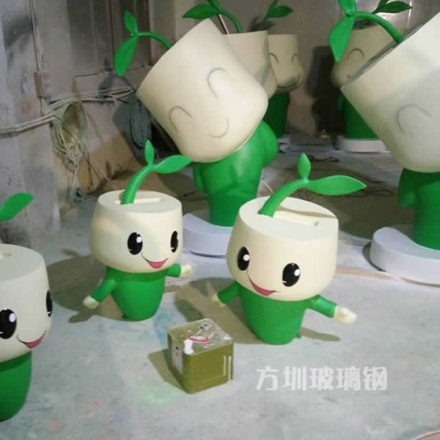 玻璃钢雕塑是怎样制作出来的？