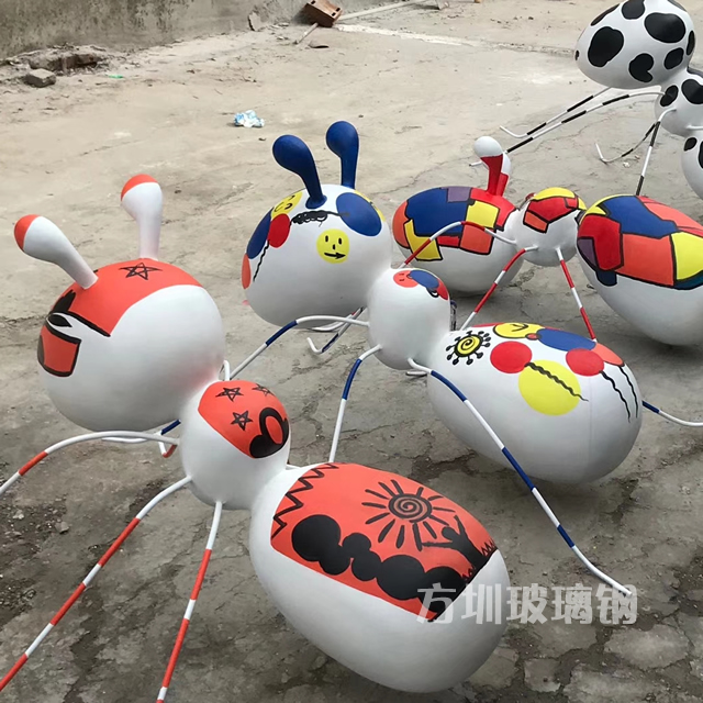 彩绘蚂蚁动物雕塑2