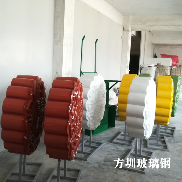 玻璃钢雕塑为什么会出现裂纹，是质量问题吗？