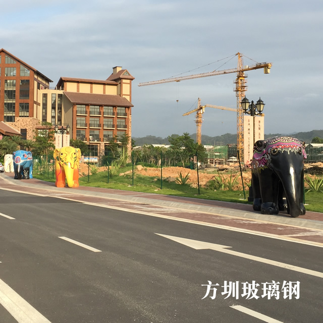 深圳大型玻璃钢雕塑定做