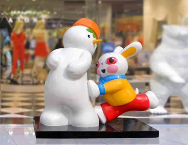 玻璃钢卡通雕塑怎样进行摆放?