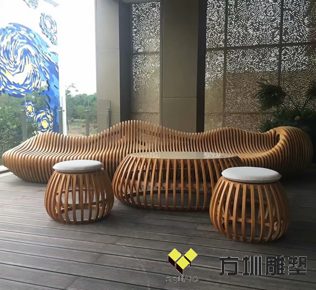 商业美陈木艺切片椅组合