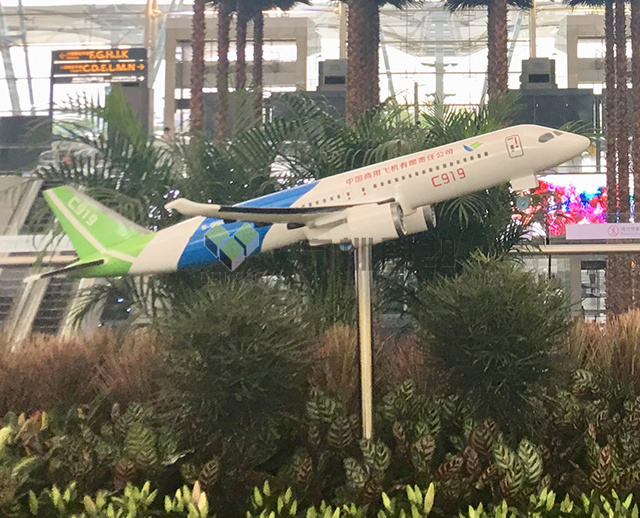 白云机场玻璃钢飞机模型