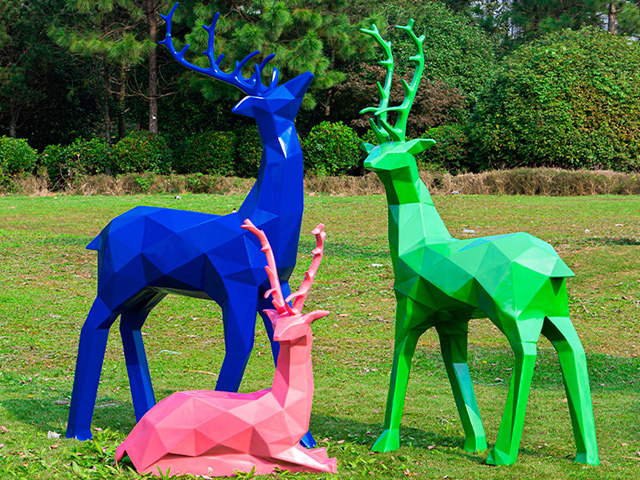 几何切面玻璃钢动物雕塑