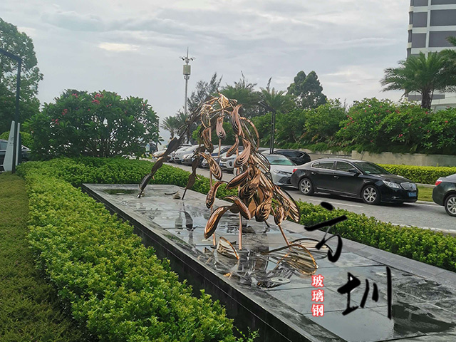 酒店抽象水景一群海豚雕塑