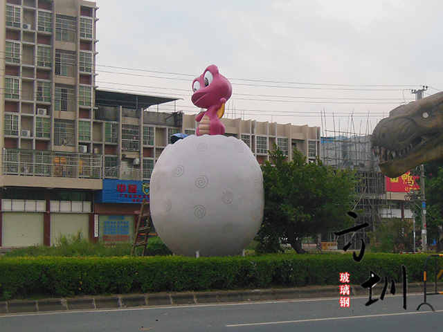 广东河源玻璃钢卡通恐龙雕塑