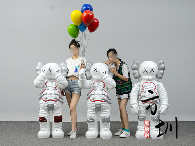 玻璃钢雕塑是什么