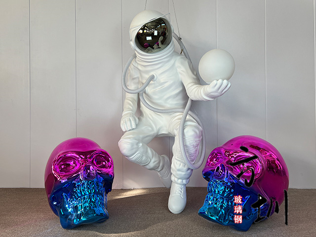 玻璃钢航天员宇航员雕塑保养方法