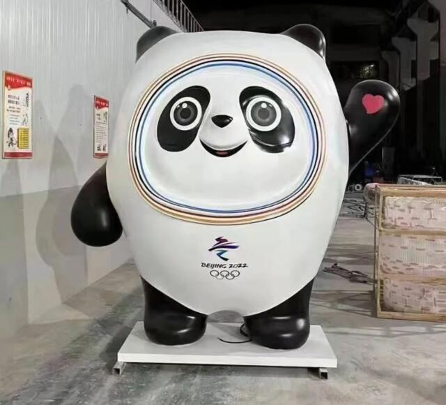 玻璃钢雕塑“冰墩墩”“雪容融”奥运雕塑