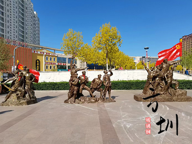 玻璃钢红色文化战士人物雕塑