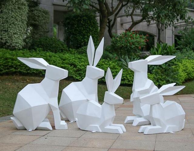 几何抽象切面玻璃钢小白兔雕塑