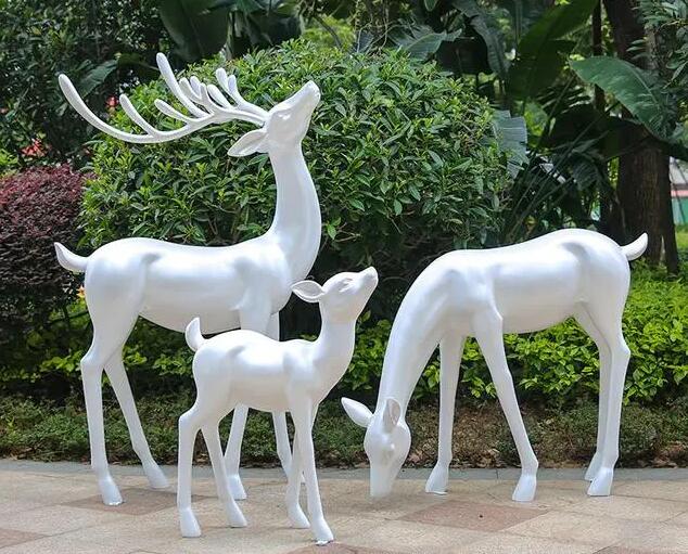 室外景观玻璃钢白鹿雕塑