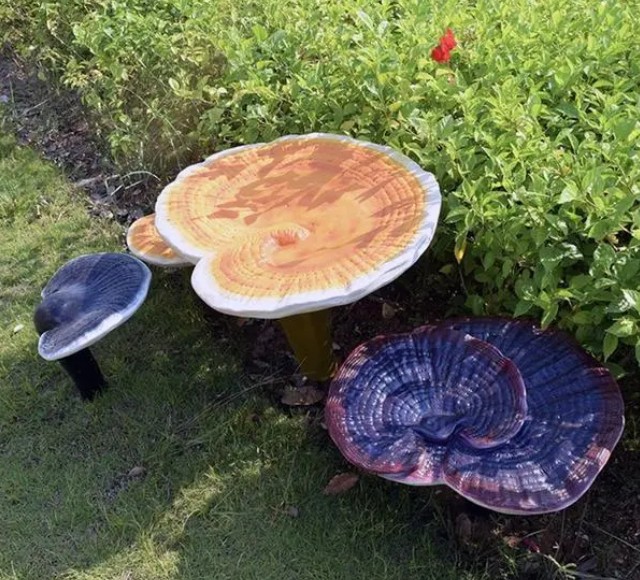 大型仿真玻璃钢灵芝雕塑