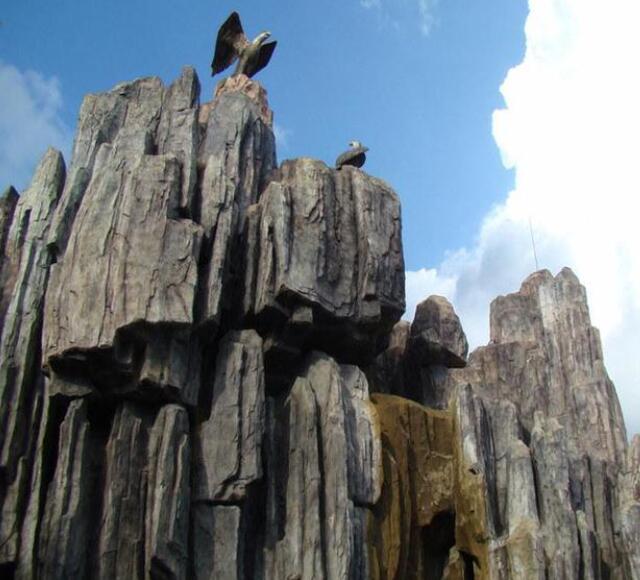 户外公园玻璃钢假山雕塑