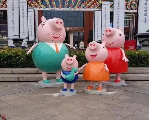 玻璃钢雕塑定制生产厂家，让艺术品走进生活