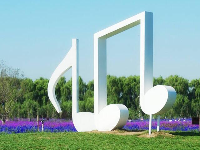 公园玻璃钢音符雕塑